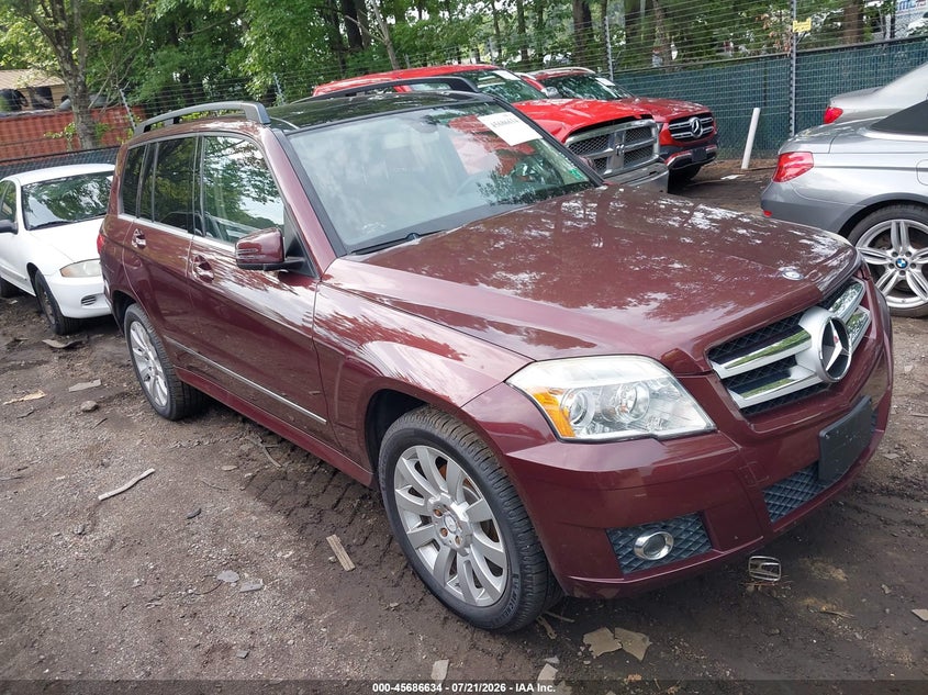 2011 Mercedes-benz Glk-class VIN WDCGG8HBXBF688131 IAAI salvage auction — NORMAL WEAR, Clear (Virginia), sold $2,200 on 2026-07-30 (photo 1)