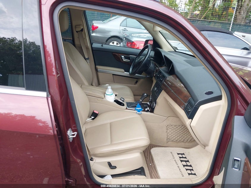 2011 Mercedes-benz Glk-class VIN WDCGG8HBXBF688131 IAAI salvage auction — NORMAL WEAR, Clear (Virginia), sold $2,200 on 2026-07-30 (photo 5)