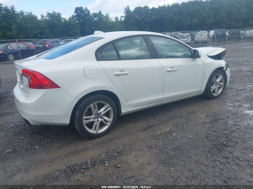 2014 Volvo S60 VIN YV1612FS8E2298587 IAAI salvage auction — FRONT END, Salvage Title, sold $2,025 on 2026-08-18 (photo 4)