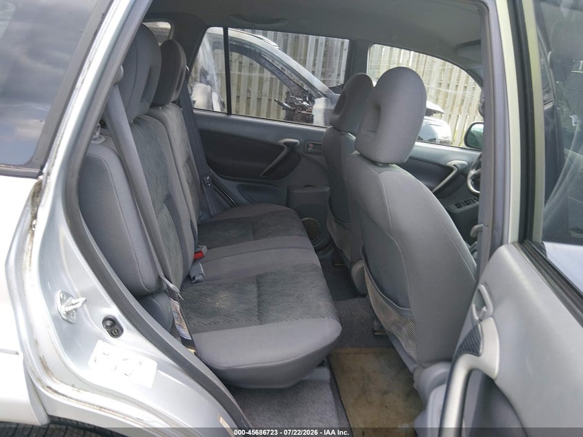 2002 Toyota Rav4 VIN JTEHH20V426029919 IAAI salvage auction — NORMAL WEAR, Clear (Virginia), sold $625 on 2026-07-27 (photo 8)