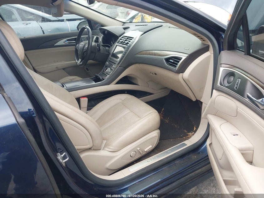 2017 Lincoln Mkz VIN 3LN6L5MU3HR609800 IAAI salvage auction — FRONT END, Wait Title, sold $6,100 on 2026-08-01 (photo 5)