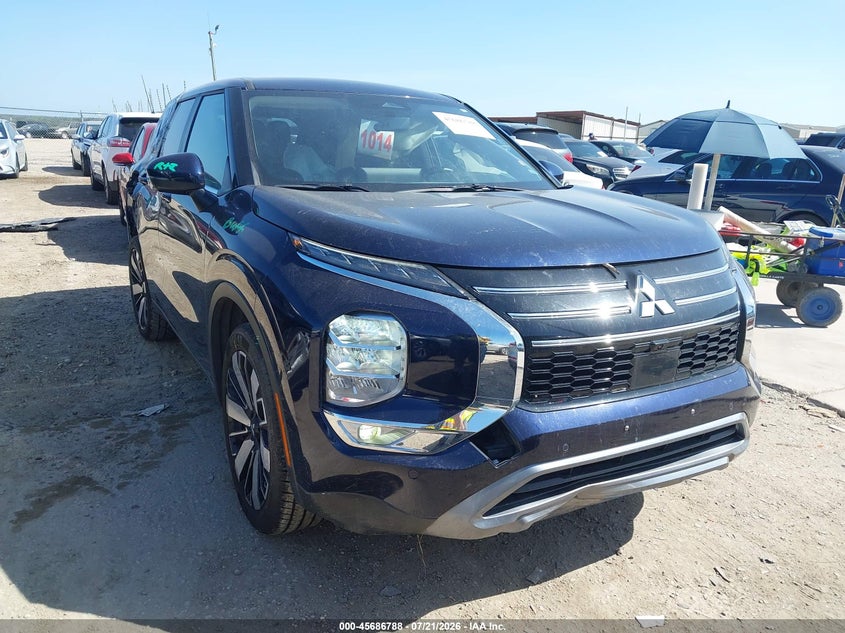 2025 Mitsubishi Outlander VIN JA4J3VA82SZ038271 IAAI salvage auction — LEFT & RIGHT, Enterprise Vehicles Clear Only (California), sold $7,500 on 2026-07-28 (photo 1)