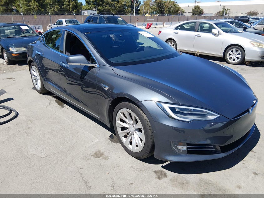 2018 Tesla Model s VIN 5YJSA1E29JF277044 — IAAI salvage auction photo