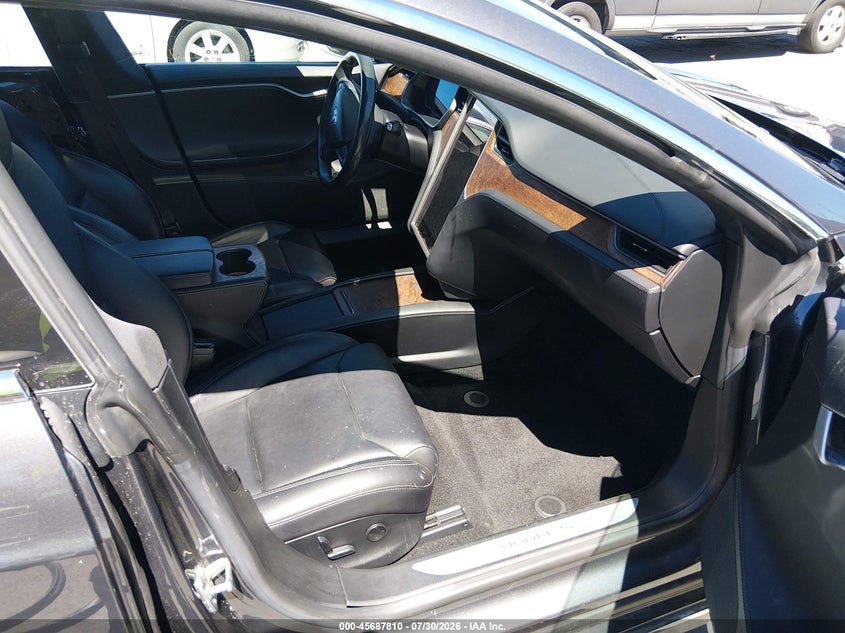 2018 Tesla Model s VIN 5YJSA1E29JF277044 IAAI salvage auction — UNKNOWN, Salvage Title, sold $8,850 on 2026-09-03 (photo 5)