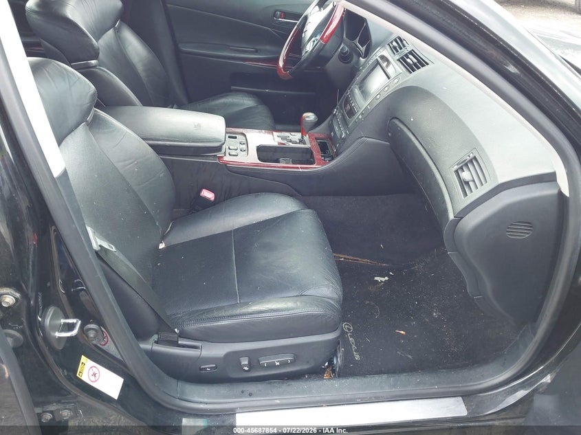 2010 Lexus Gs 350 VIN JTHCE1KS2A0027655 IAAI salvage auction — NORMAL WEAR, Clear (Massachusetts), sold $25 on 2026-07-31 (photo 5)