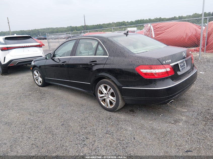 2010 Mercedes-benz E-class VIN WDDHF8HB7AA056850 IAAI salvage auction — NORMAL WEAR, Clear (Delaware), sold $725 on 2026-08-03 (photo 3)