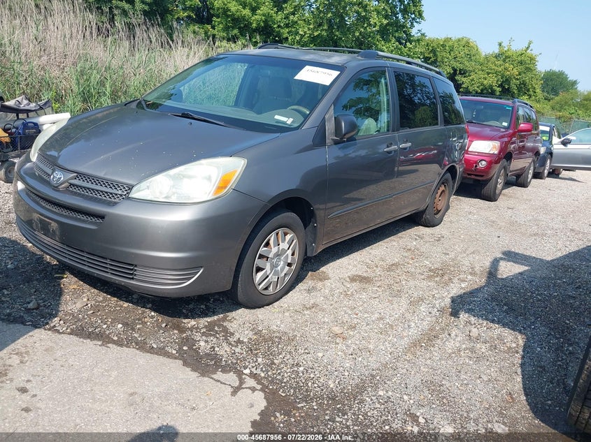 2004 Toyota Sienna VIN 5TDZA23C44S092111 IAAI salvage auction — NORMAL WEAR, Clear (Maryland), sold $400 on 2026-07-30 (photo 2)