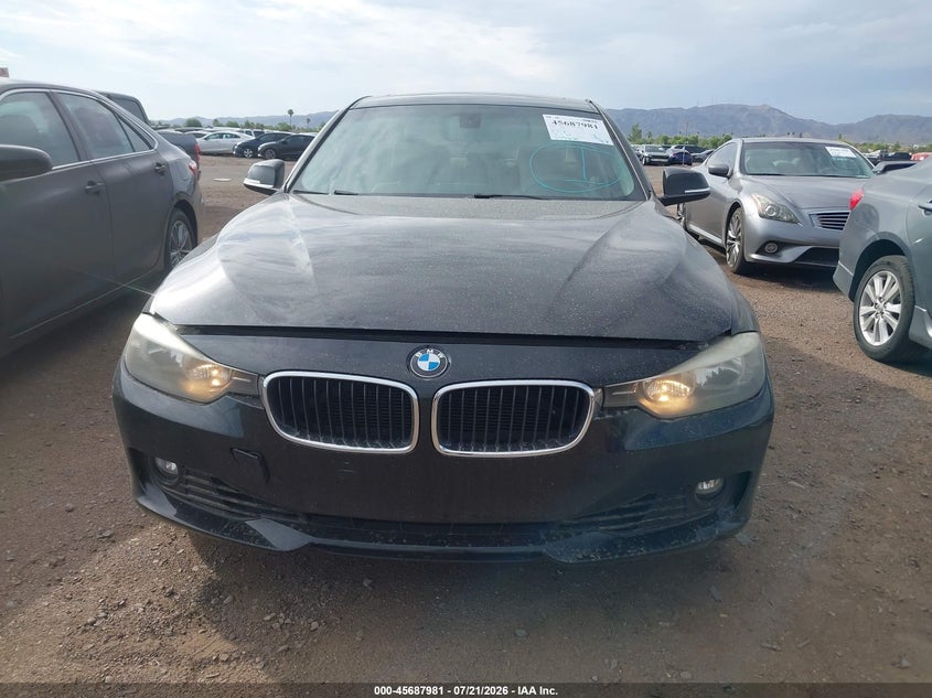 2013 BMW 3 series VIN WBA3A5G54DNP26068 IAAI salvage auction — NORMAL WEAR, Clear-Dealer Only (Arizona), sold $25 on 2026-07-28 (photo 6)