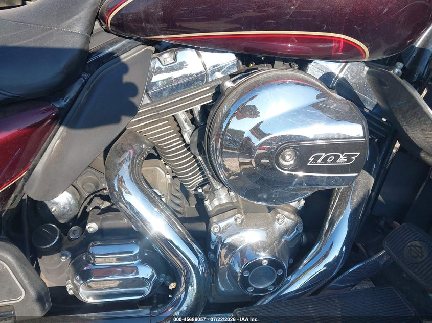 2015 Harley-davidson Electra glide VIN 1HD1FCM13FB673691 IAAI salvage auction — SIDE, Salvage (Ohio), sold $2,600 on 2026-09-07 (photo 8)