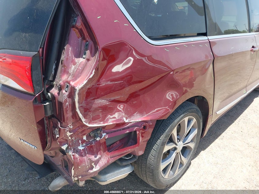 2017 Chrysler Pacifica VIN 2C4RC1GG6HR668782 IAAI salvage auction — RIGHT REAR, Original (Texas), sold $7,700 on 2026-08-22 (photo 6)