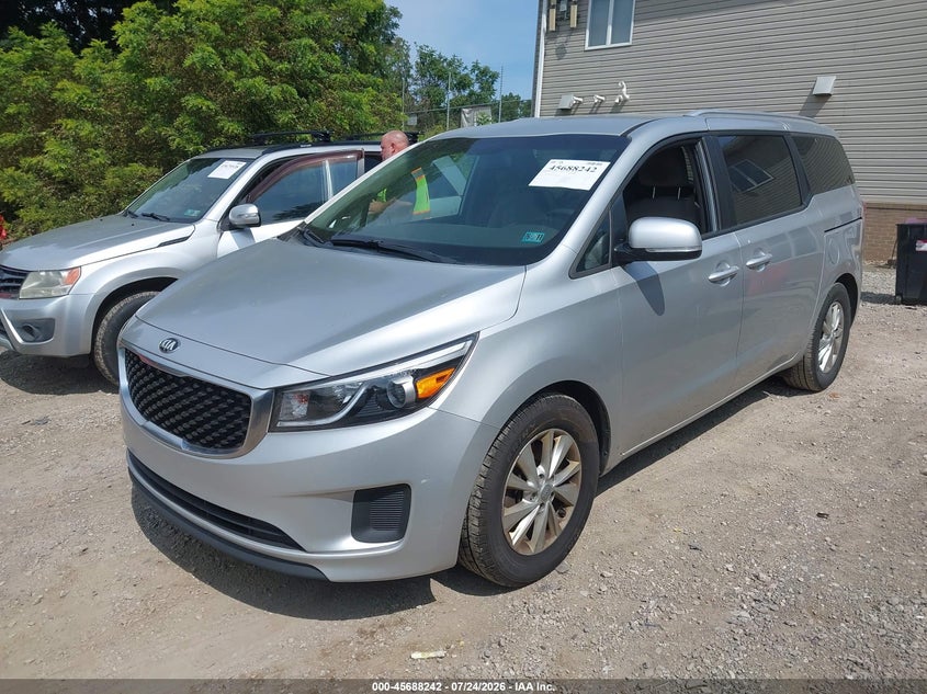 2016 Kia SEDONA VIN KNDMB5C12G6163222 IAAI salvage auction — NORMAL WEAR, Salvage Title, sold $975 on 2026-08-25 (photo 2)
