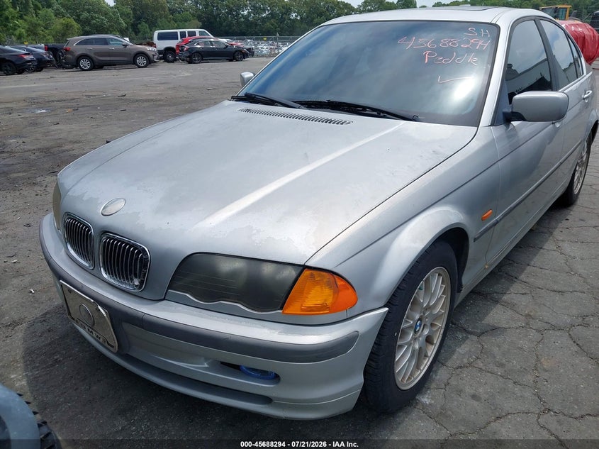 2000 BMW 3 series VIN WBAAM5332YFR15191 IAAI salvage auction — NORMAL WEAR, Clear (North Carolina), sold $300 on 2026-07-30 (photo 6)