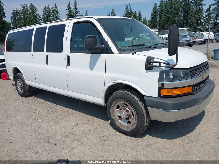2018 Chevrolet Express 3500 VIN 1GAZGPFG1J1291421 — IAAI salvage auction photo