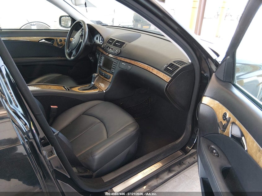 2008 Mercedes-benz E-class VIN WDBUF56X28B294100 IAAI salvage auction — RIGHT SIDE, Bill Of Sale (Washington), sold $1,150 on 2026-08-12 (photo 5)