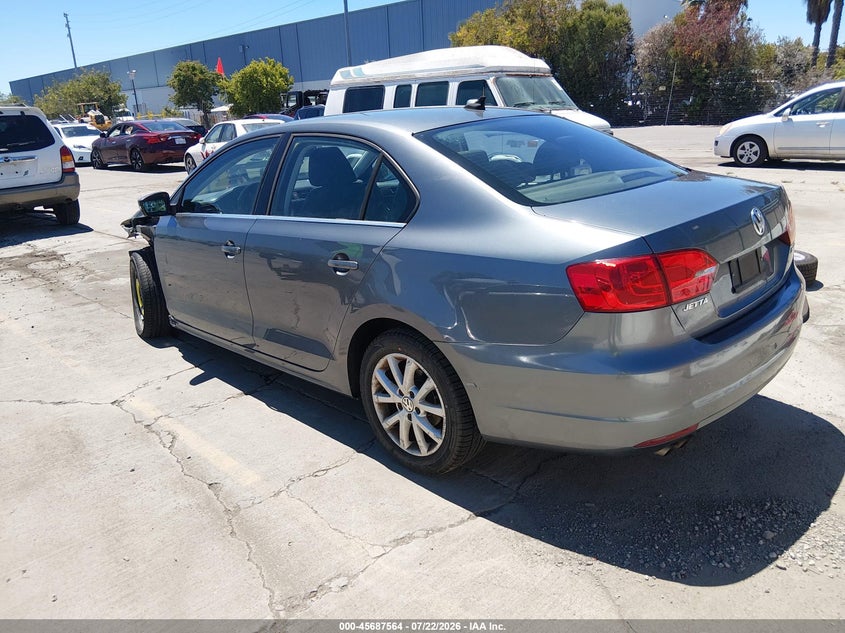 2013 Volkswagen Jetta VIN 3VWDP7AJ5DM426392 IAAI salvage auction — RIGHT FRONT, Wait Title, sold $825 on 2026-08-03 (photo 3)