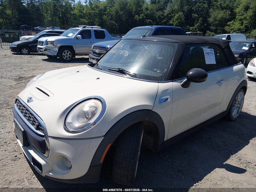 2016 Mini Convertible VIN WMWWG9C52G3A92139 IAAI salvage auction — WATER/FLOOD, Clear (Massachusetts), sold $950 on 2026-08-18 (photo 2)