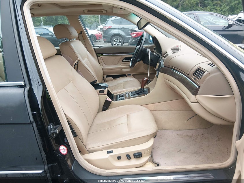 2001 BMW 7 series VIN WBAGH834X1DP28405 IAAI salvage auction — NORMAL WEAR, Clear (Maryland), sold $1,150 on 2026-07-29 (photo 5)