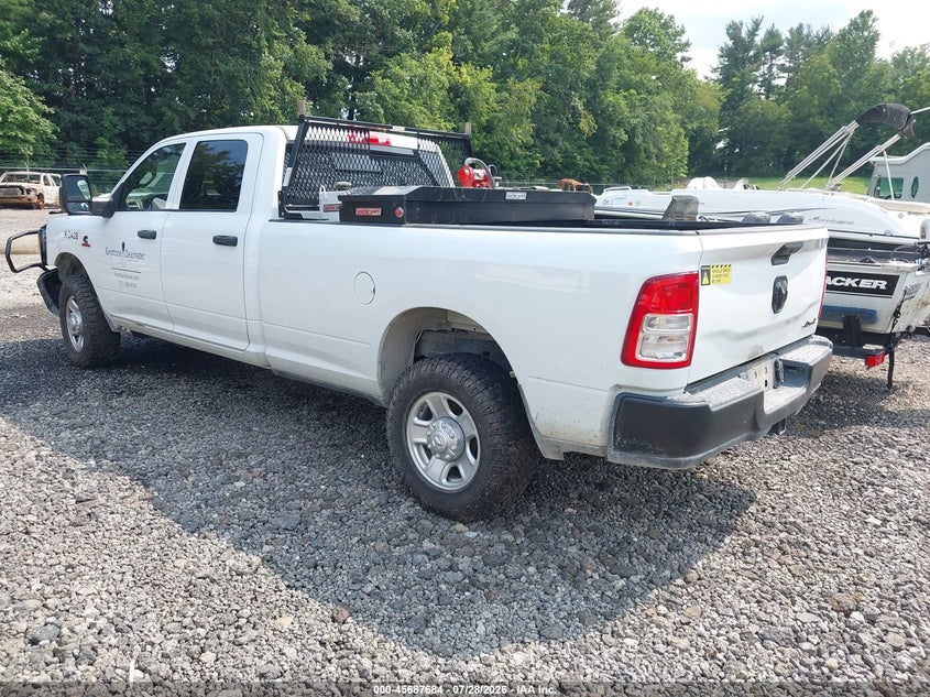 2024 Ram 2500 VIN 3C6UR5HL9RG175852 IAAI salvage auction — FRONT END, Wait Title, sold $11,800 on 2026-10-09 (photo 3)