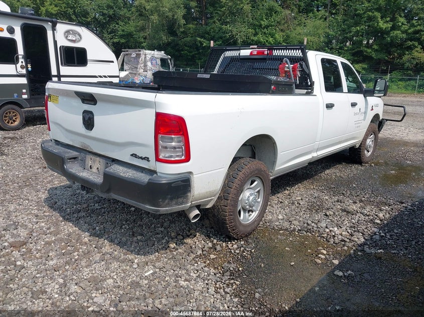 2024 Ram 2500 VIN 3C6UR5HL9RG175852 IAAI salvage auction — FRONT END, Wait Title, sold $11,800 on 2026-10-09 (photo 4)