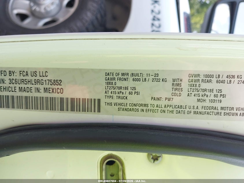 2024 Ram 2500 VIN 3C6UR5HL9RG175852 IAAI salvage auction — FRONT END, Wait Title, sold $11,800 on 2026-10-09 (photo 9)