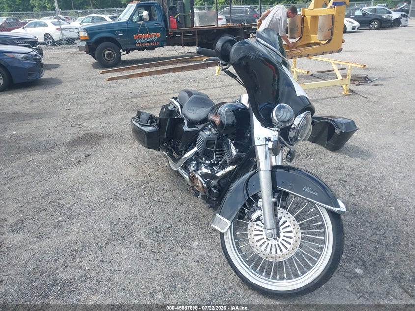 2005 Harley-davidson Flhtci VIN 1HD1FFW135Y664869 IAAI salvage auction — REAR END, Salvage (Massachusetts), sold $950 on 2026-09-19 (photo 1)