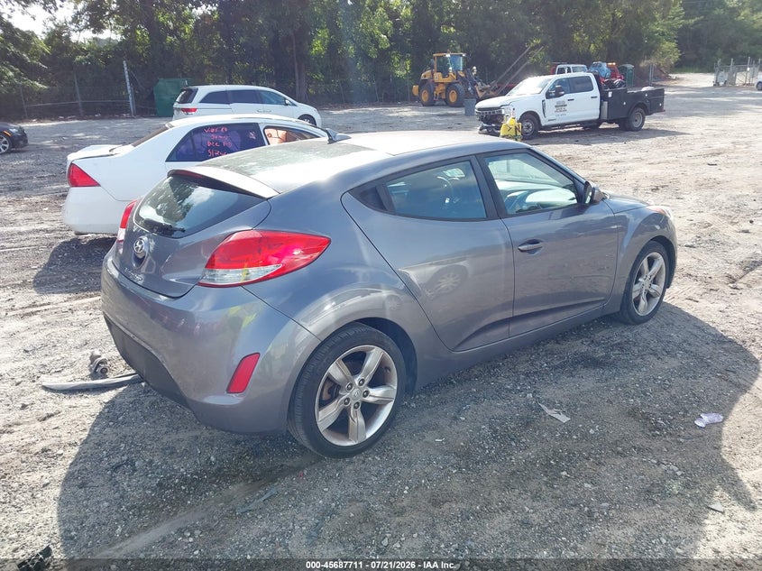 2015 Hyundai Veloster VIN KMHTC6AD3FU236910 IAAI salvage auction — NORMAL WEAR, Clear (Georgia), sold $125 on 2026-07-31 (photo 4)