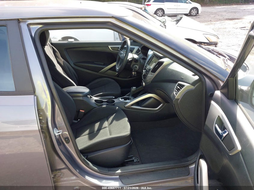 2015 Hyundai Veloster VIN KMHTC6AD3FU236910 IAAI salvage auction — NORMAL WEAR, Clear (Georgia), sold $125 on 2026-07-31 (photo 5)