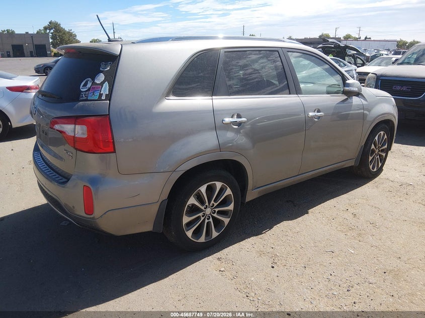 2014 Kia Sorento VIN 5XYKW4A70EG495344 IAAI salvage auction — NORMAL WEAR, Clear - Dealer Only (California), sold $25 on 2026-07-29 (photo 4)