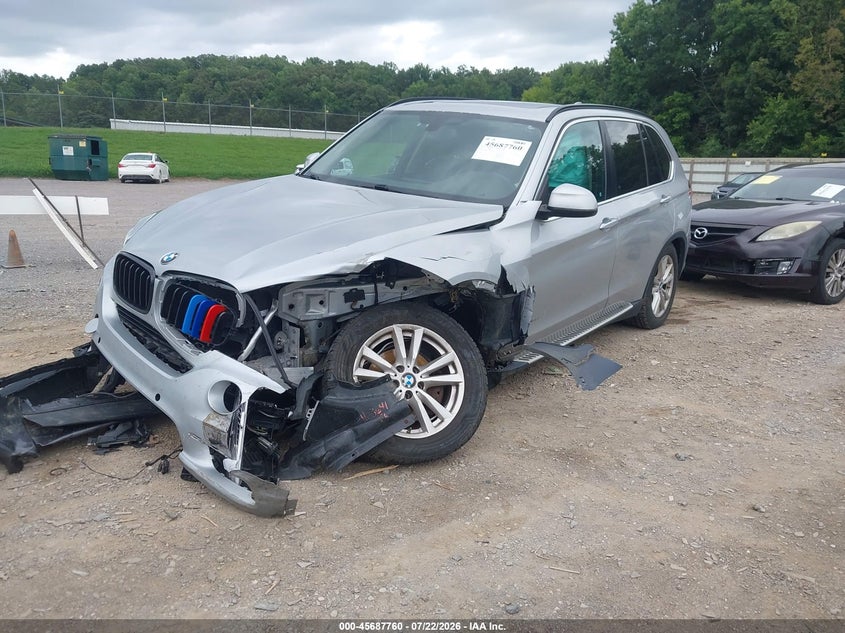 2015 BMW X5 VIN 5UXKR0C55F0K66188 IAAI salvage auction — FRONT END, Wait Title, sold $2,400 on 2026-08-21 (photo 2)
