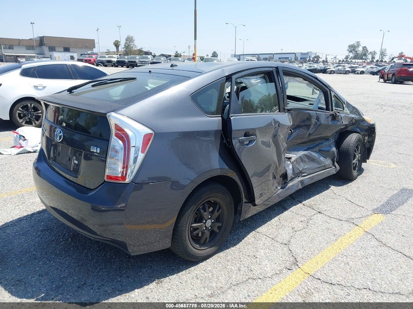 2014 Toyota Prius VIN JTDKN3DU7E1770593 IAAI salvage auction — RIGHT SIDE, Non-Repairable (California), sold $25 on 2026-07-28 (photo 4)