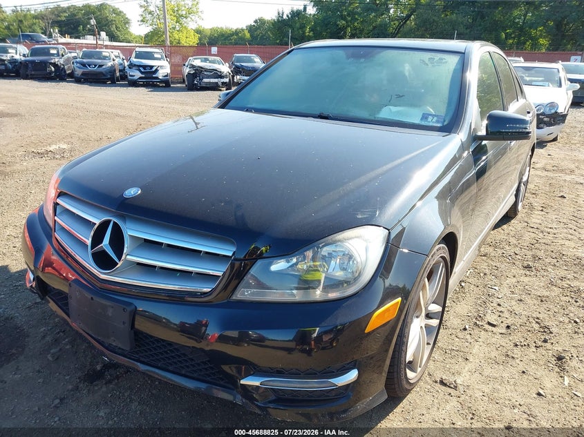 2013 Mercedes-benz C-klasse VIN WDDGF8AB0DR284393 IAAI salvage auction — WATER/FLOOD, Salvage Title, sold $1,200 on 2026-08-13 (photo 6)