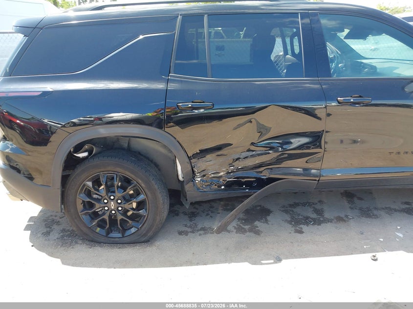 2024 Chevrolet Traverse VIN 1GNERGKSXRJ230906 IAAI salvage auction — SIDE, Wait Title, sold $10,200 on 2026-09-08 (photo 6)
