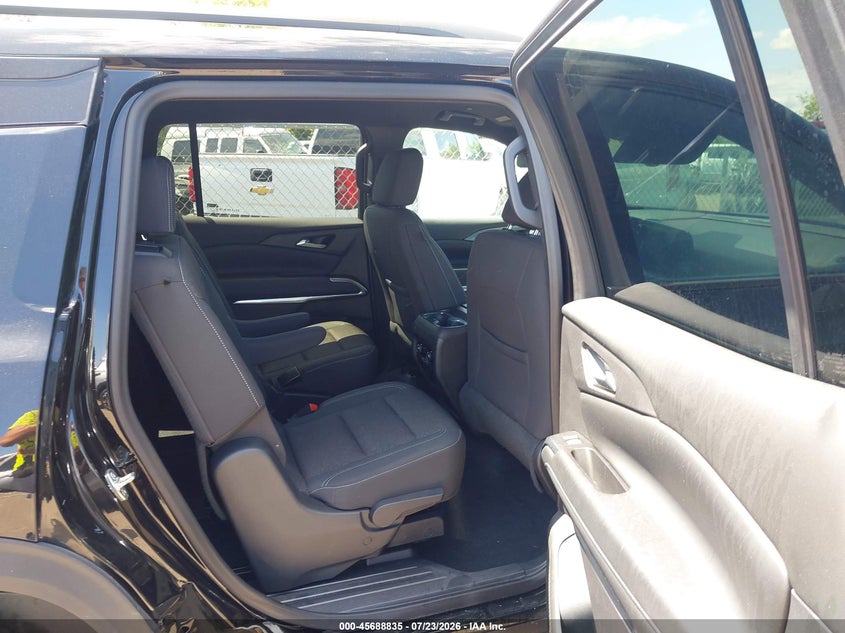 2024 Chevrolet Traverse VIN 1GNERGKSXRJ230906 IAAI salvage auction — SIDE, Wait Title, sold $10,200 on 2026-09-08 (photo 8)