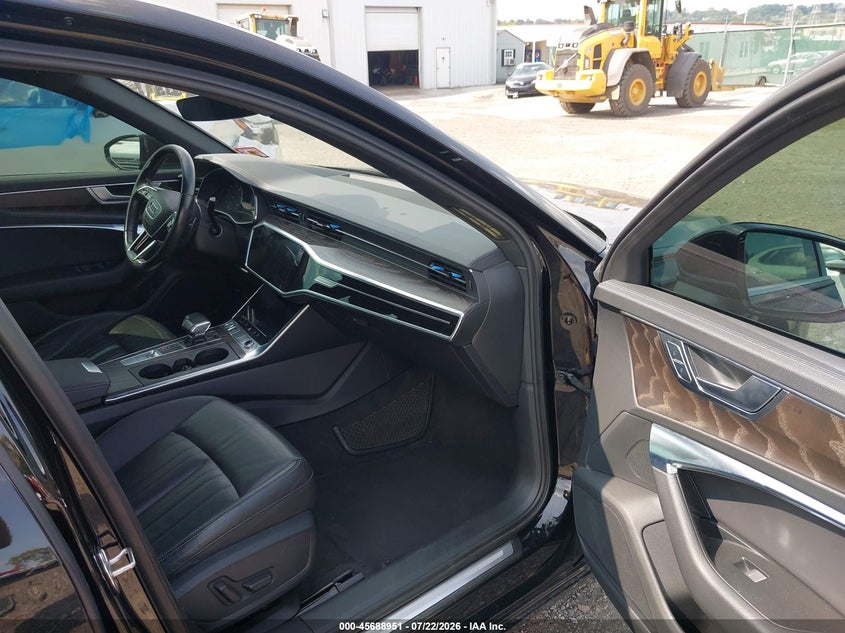 2019 Audi A6 VIN WAUD8AF20KN125687 IAAI salvage auction — RIGHT SIDE, Wait Title, sold $10,200 on 2026-09-18 (photo 5)