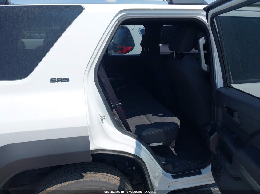 2025 Toyota 4runner VIN JTEVA5BR9S5009888 IAAI salvage auction — LEFT SIDE, Clear (Michigan), sold $25 on 2026-07-30 (photo 8)