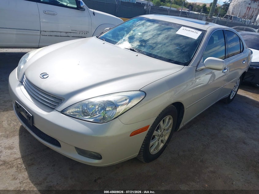 2004 Lexus ES VIN JTHBA30G840015919 IAAI salvage auction — REAR END, Salvage (California), sold $925 on 2026-07-26 (photo 2)