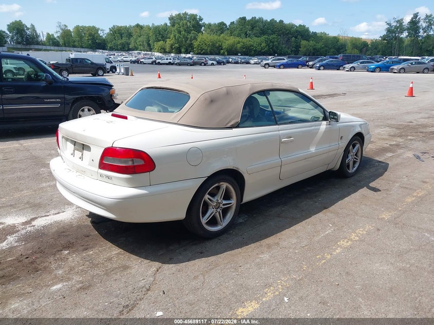 2000 Volvo C70 VIN YV1NC53D6YJ009875 IAAI salvage auction — NORMAL WEAR, Clear (Michigan), sold $525 on 2026-07-27 (photo 4)