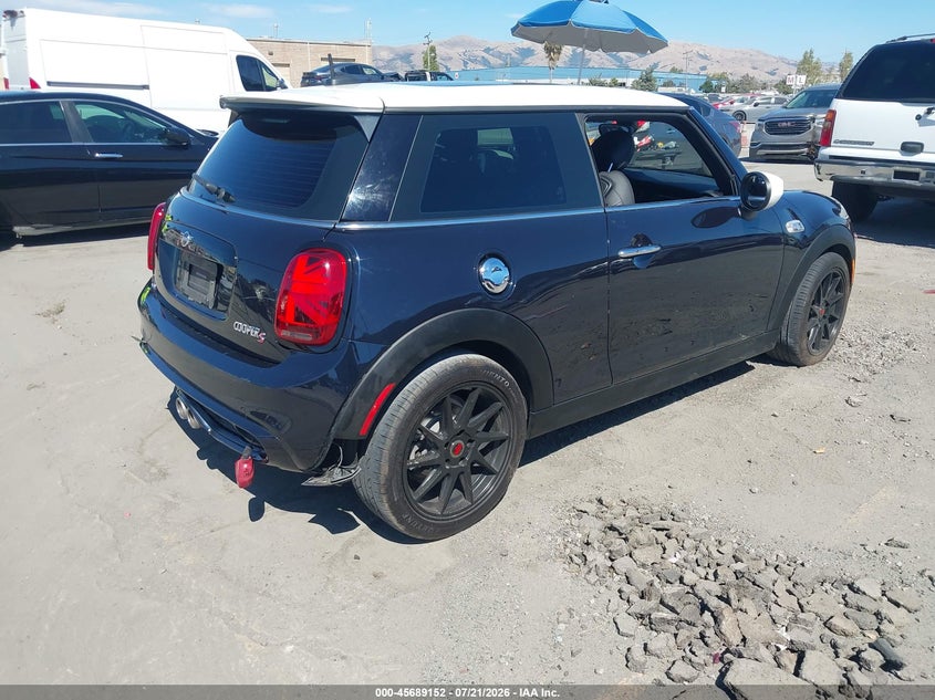 2020 Mini Hard top VIN WMWXR5C00L2M61542 IAAI salvage auction — UNDERCARRIAGE, Wait Title, sold $25 on 2026-09-23 (photo 4)