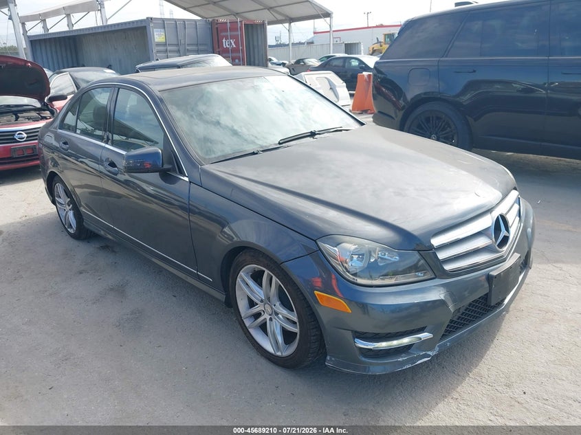 2013 Mercedes-benz C-klasse VIN WDDGF4HB3DR269935 IAAI salvage auction — LEFT FRONT, Salvage Title, sold $1,900 on 2026-08-19 (photo 1)