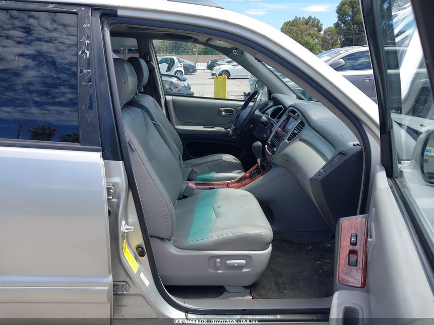 2006 Toyota Highlander hybrid VIN JTEDW21A860007690 IAAI salvage auction — NORMAL WEAR, App For Dup Clear (California), sold $525 on 2026-07-29 (photo 5)