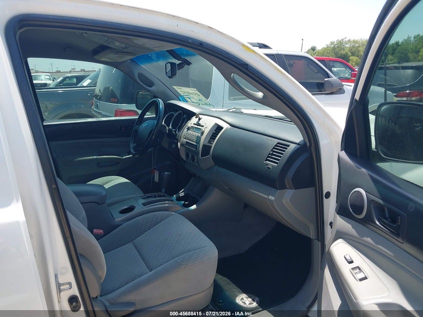 2011 Toyota Tacoma VIN 5TFJU4GN4BX007318 IAAI salvage auction — THEFT, Original (Texas), sold $1,600 on 2026-07-29 (photo 5)