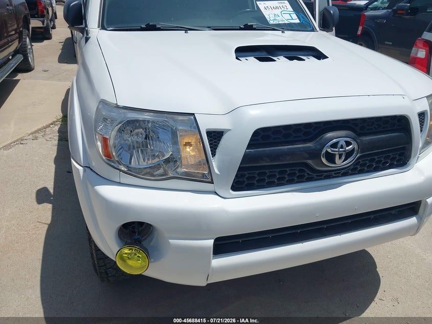 2011 Toyota Tacoma VIN 5TFJU4GN4BX007318 IAAI salvage auction — THEFT, Original (Texas), sold $1,600 on 2026-07-29 (photo 6)