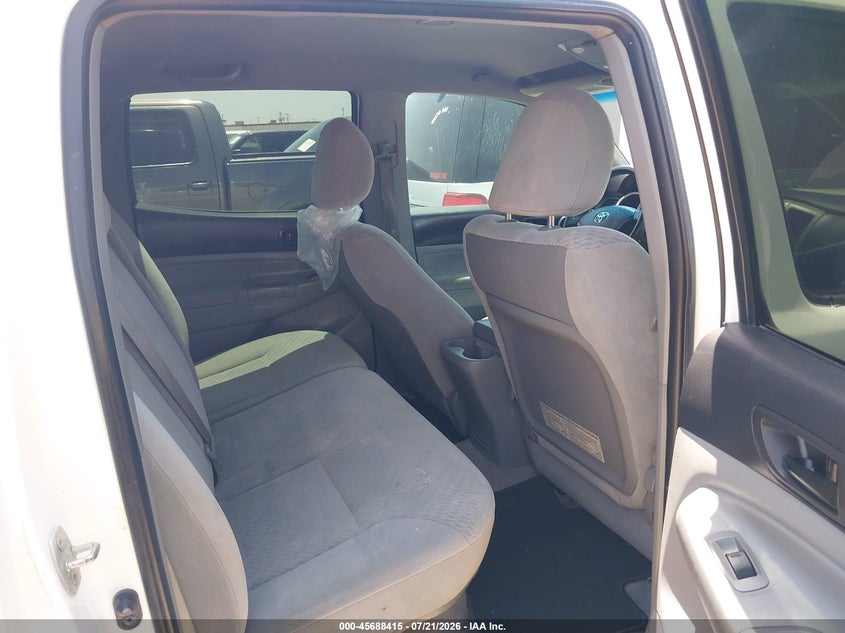 2011 Toyota Tacoma VIN 5TFJU4GN4BX007318 IAAI salvage auction — THEFT, Original (Texas), sold $1,600 on 2026-07-29 (photo 8)