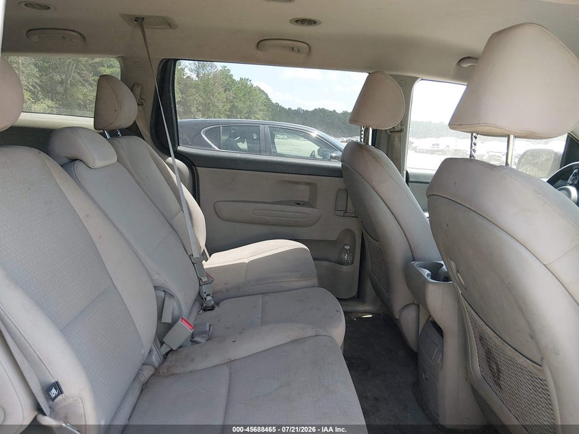 2017 Kia SEDONA VIN KNDMB5C13H6221713 IAAI salvage auction — NORMAL WEAR, Clear (South Carolina), sold $725 on 2026-07-28 (photo 8)