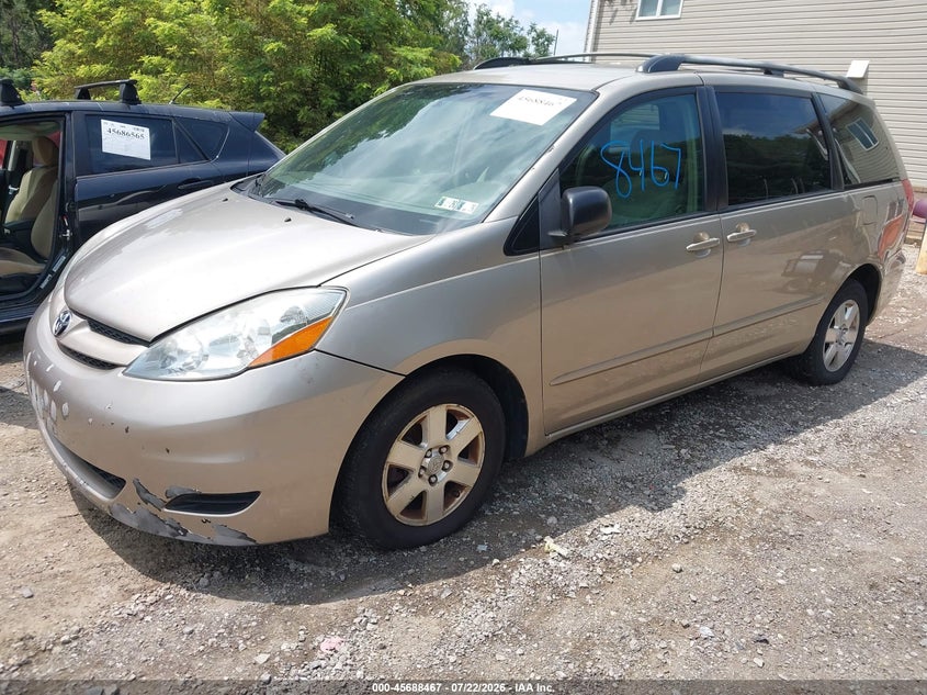 2008 Toyota Sienna VIN 5TDZK23C18S158987 IAAI salvage auction — NORMAL WEAR, Clear (Pennsylvania), sold $400 on 2026-07-28 (photo 2)