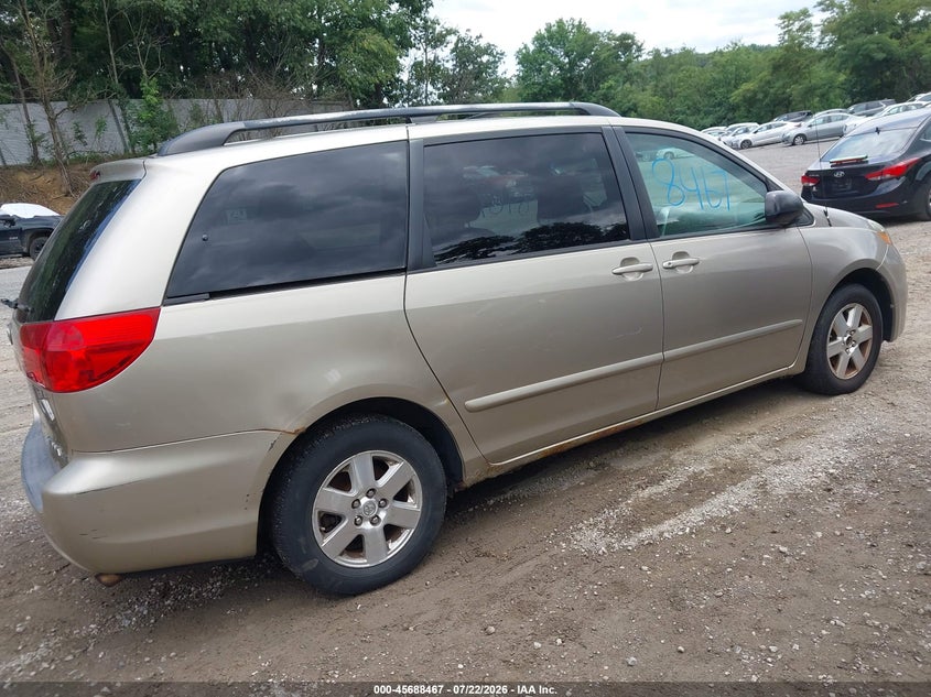 2008 Toyota Sienna VIN 5TDZK23C18S158987 IAAI salvage auction — NORMAL WEAR, Clear (Pennsylvania), sold $400 on 2026-07-28 (photo 4)