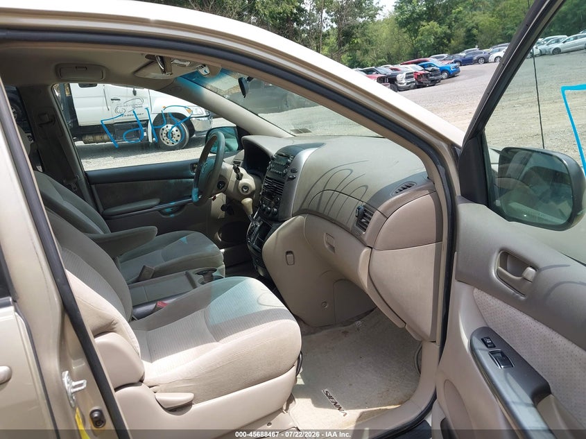 2008 Toyota Sienna VIN 5TDZK23C18S158987 IAAI salvage auction — NORMAL WEAR, Clear (Pennsylvania), sold $400 on 2026-07-28 (photo 5)