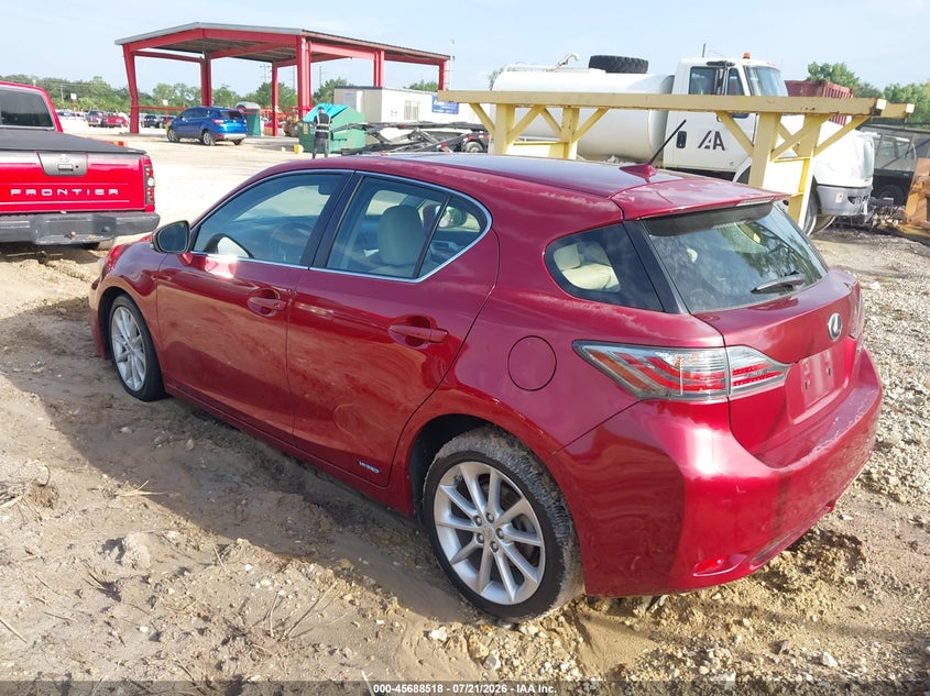2011 Lexus Ct 200h VIN JTHKD5BH5B2002765 IAAI salvage auction — NORMAL WEAR, Clear (Florida), sold $1,650 on 2026-07-28 (photo 3)