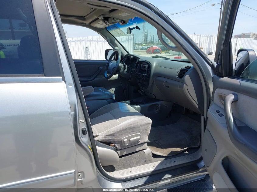 2003 Toyota Sequoia VIN 5TDZT34A33S145697 IAAI salvage auction — FRONT END, Salvage (California), sold $1,050 on 2026-08-01 (photo 5)