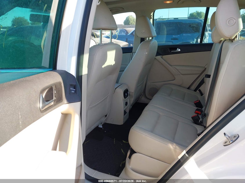 2013 Volkswagen Tiguan VIN WVGAV7AX6DW525802 IAAI salvage auction — REAR END, Salvage Certificate (California), sold $1,250 on 2026-07-31 (photo 8)